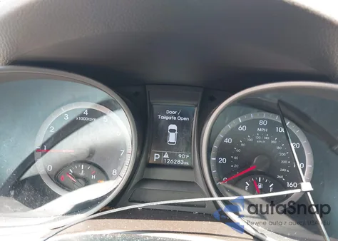 2014 Hyundai Santa Fe Sport 2.4L z USA, uszkodzony, nr VIN 5XYZT3LB8EG211915